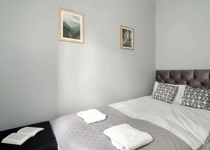 Stylowy W Centrum Poznania By Renters Apartment Poznan